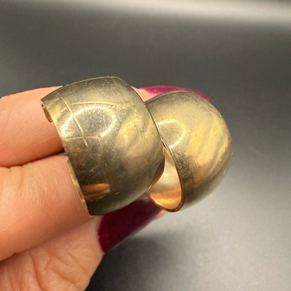 Vintage Gold-Tone Women's Wide Screw Back Earrings